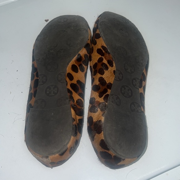 Tory Burch Leopard Flats very soft and like new - Picture 4 of 4